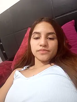 Snapshot of AnthonelaDuque chatting on 01/12/25, 10:01 AnthonelaDuque online show from 01/12/25, 10:01