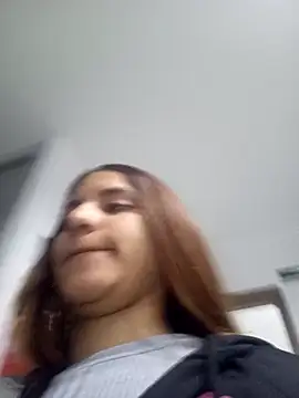 Snapshot of AnthonelaDuque chatting on 02/09/25, 11:36 AnthonelaDuque online show from 02/09/25, 11:36