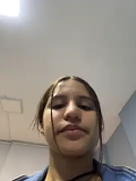 AnthonelaDuque online show from 02/04/26, 11:38