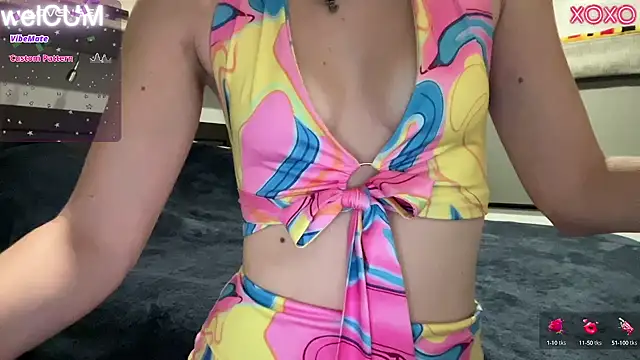 Snapshot of foreverkinky chatting on 02/24/25, 01:24 foreverkinky online show from 02/24/25, 01:24