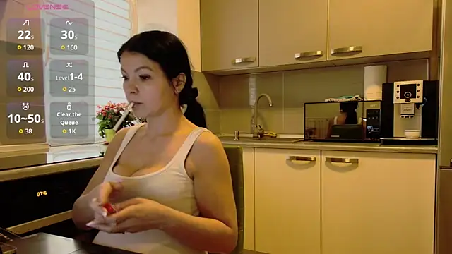 Snapshot of alisoncassie chatting on 03/25/26, 05:46 alisoncassie online show from 03/25/26, 05:46