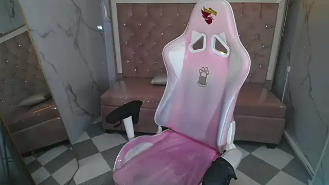 skeler lovd b  online show from 03/31/26, 12:56