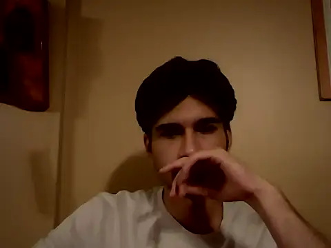 Snapshot of nachocum1 chatting on 11/17/25, 02:39 nachocum1 online show from 11/17/25, 02:39