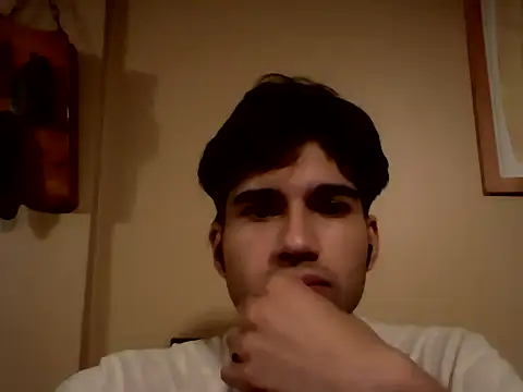 Snapshot of nachocum1 chatting on 12/22/25, 03:14 nachocum1 online show from 12/22/25, 03:14