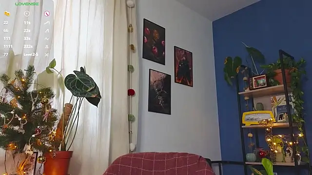 Snapshot of _lightmyfire chatting on 12/30/24, 08:21 lightmyfire online show from 12/30/24, 08:21