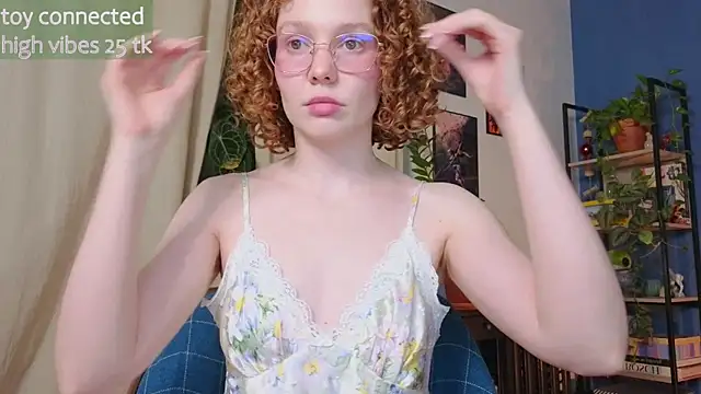 Snapshot of _lightmyfire chatting on 02/07/25, 08:31 lightmyfire online show from 02/07/25, 08:31