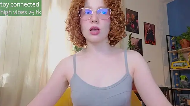 Snapshot of _lightmyfire chatting on 03/09/25, 05:55 lightmyfire online show from 03/09/25, 05:55