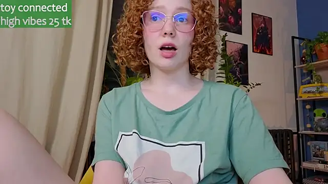 Snapshot of _lightmyfire chatting on 03/21/25, 05:23 lightmyfire online show from 03/21/25, 05:23