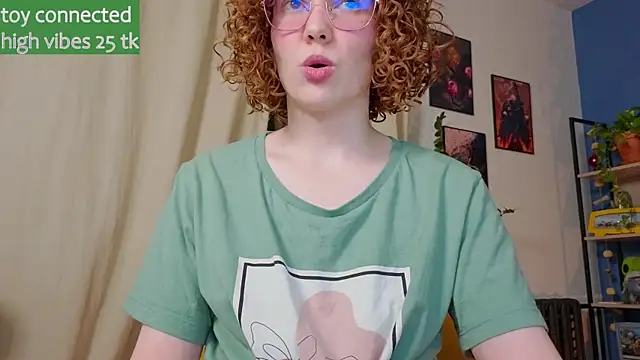 Snapshot of _lightmyfire chatting on 03/22/25, 05:20 lightmyfire online show from 03/22/25, 05:20