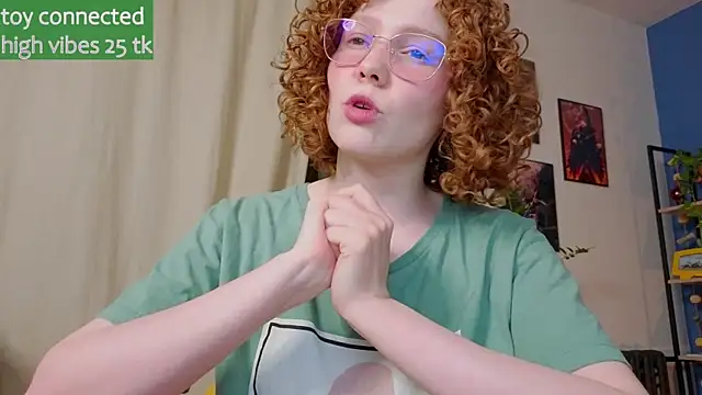 Snapshot of _lightmyfire chatting on 03/22/25, 09:10 lightmyfire online show from 03/22/25, 09:10