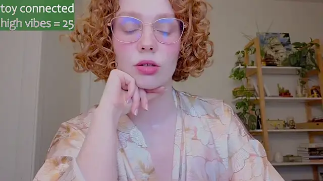 Snapshot of _lightmyfire chatting on 09/17/25, 03:46 lightmyfire online show from 09/17/25, 03:46