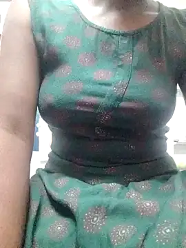 rituporna2004 online show from 12/12/24, 05:15