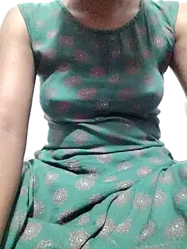 rituporna2004 online show from 01/14/25, 01:04