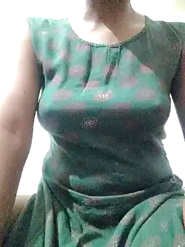 rituporna2004 online show from 03/14/25, 12:54