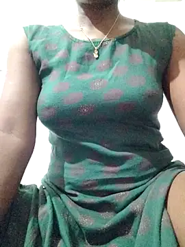 rituporna2004 online show from 09/13/25, 07:24