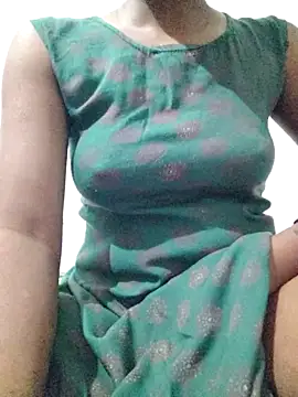 Snapshot of rituporna2004 chatting on 11/30/25, 02:37 rituporna2004 online show from 11/30/25, 02:37