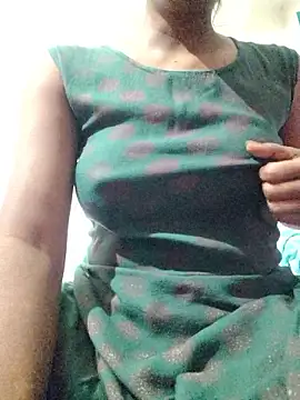 rituporna2004 online show from 01/17/26, 03:00