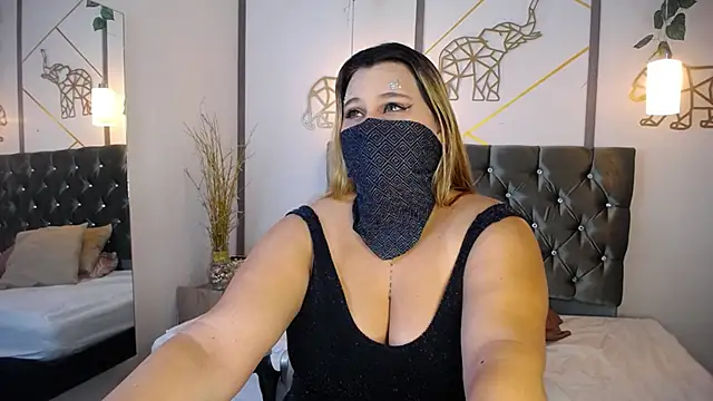 SalmaZaman online show from 01/25/25, 02:36