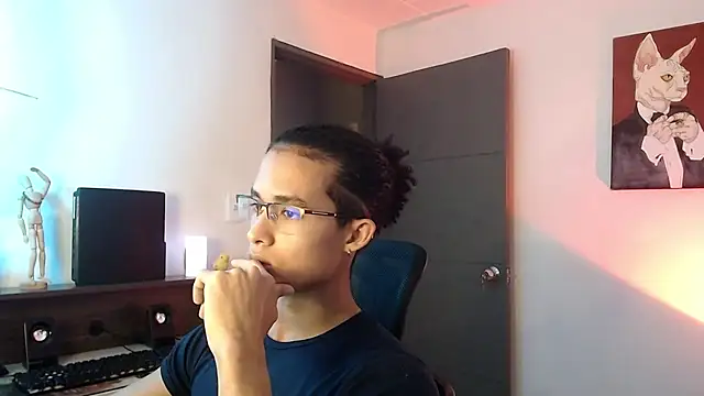 alejo x3 online show from 02/28/25, 03:48