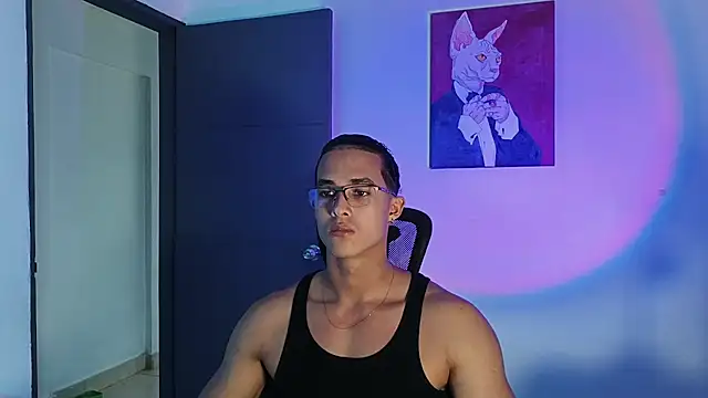 Snapshot of alejo_x3 chatting on 03/05/26, 10:28 alejo x3 online show from 03/05/26, 10:28