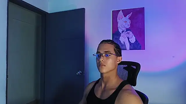 Snapshot of alejo_x3 chatting on 03/25/26, 11:00 alejo x3 online show from 03/25/26, 11:00