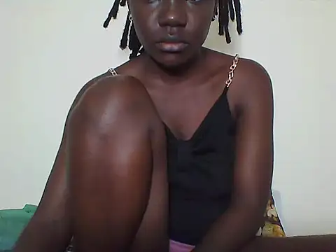 Snapshot of Ebony_Sweetcandy chatting on 06/09/26, 04:40 Ebony Sweetcandy online show from 06/09/26, 04:40