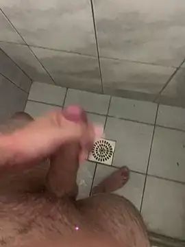 Snapshot of jhnn_ chatting on 12/04/24, 04:43 jhnn  online show from 12/04/24, 04:43