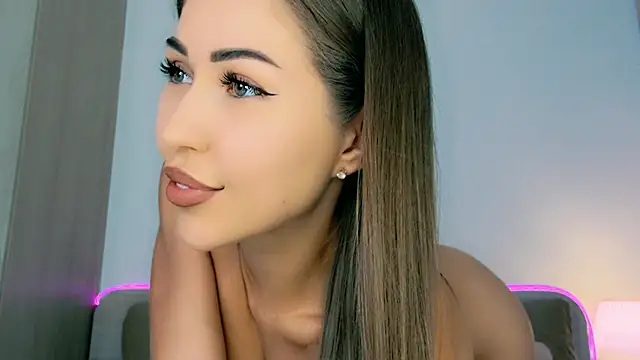 Snapshot of oh-my-mia chatting on 04/05/26, 07:16 oh-my-mia online show from 04/05/26, 07:16