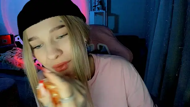 Ledy WWWII online show from 12/18/24, 03:00