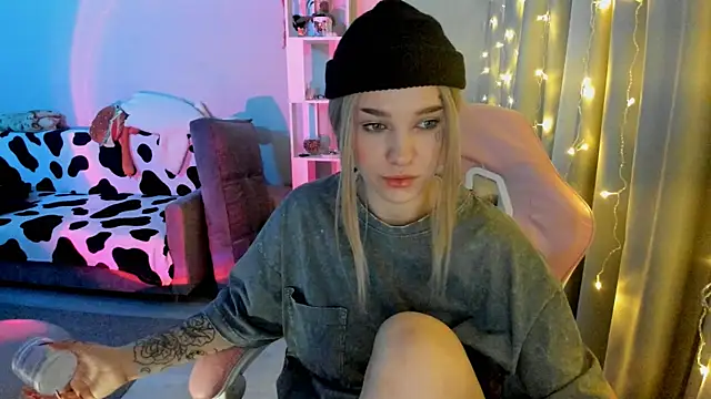 Ledy WWWII online show from 12/19/24, 09:49