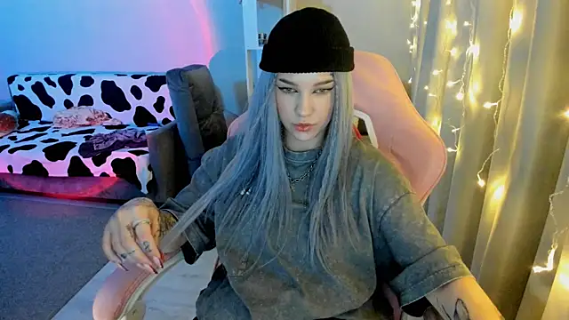 Ledy WWWII online show from 12/21/24, 04:36