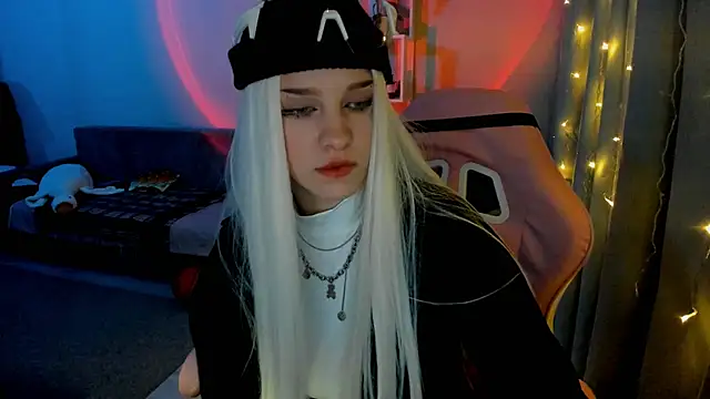 Ledy WWWII online show from 12/26/24, 02:37