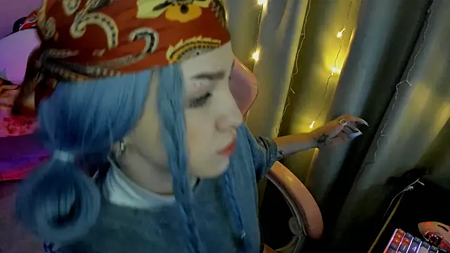 Ledy WWWII online show from 01/11/25, 02:58