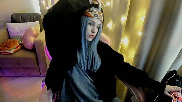 Ledy WWWII online show from 01/13/25, 11:52