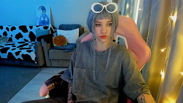 Ledy WWWII online show from 01/21/25, 02:05