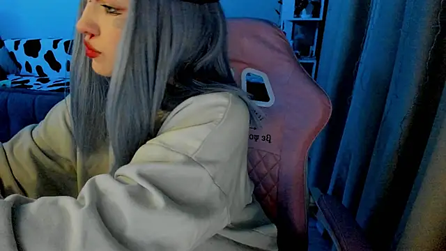 Ledy WWWII online show from 02/04/25, 03:15