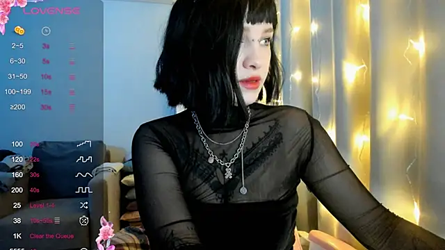 Ledy WWWII online show from 02/06/25, 03:20