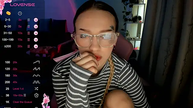 Ledy WWWII online show from 02/11/25, 09:31