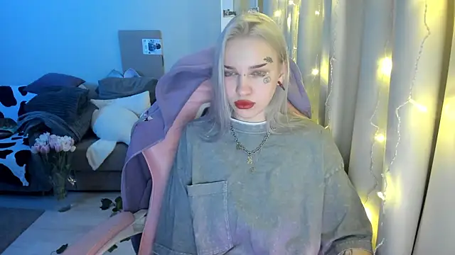 Ledy WWWII online show from 03/10/25, 06:23