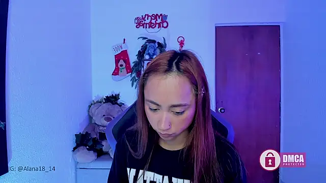 Snapshot of Alana_Pherson chatting on 12/07/24, 07:38 Alana Pherson online show from 12/07/24, 07:38