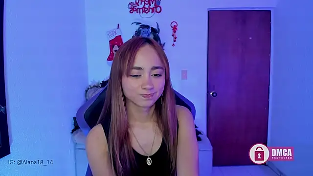 Snapshot of Alana_Pherson chatting on 12/10/24, 04:34 Alana Pherson online show from 12/10/24, 04:34