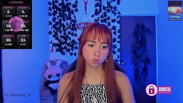 Snapshot of Alana_Pherson chatting on 12/26/24, 04:32 Alana Pherson online show from 12/26/24, 04:32