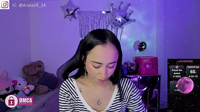 Snapshot of Alana_Pherson chatting on 09/13/25, 04:56 Alana Pherson online show from 09/13/25, 04:56