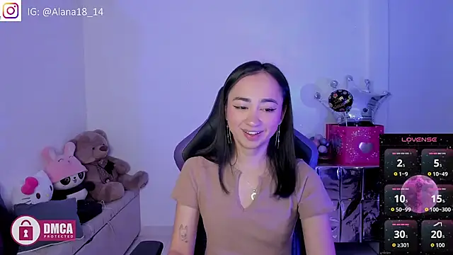 Snapshot of Alana_Pherson chatting on 09/20/25, 03:51 Alana Pherson online show from 09/20/25, 03:51