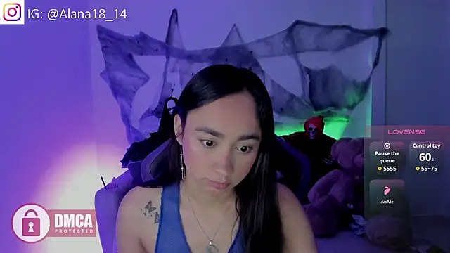 Snapshot of Alana_Pherson chatting on 10/22/25, 07:08 Alana Pherson online show from 10/22/25, 07:08