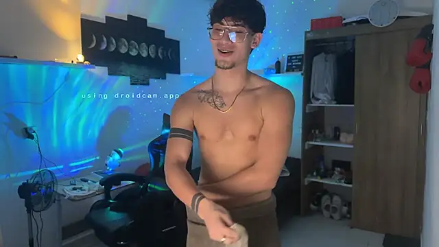 Snapshot of Kisan_Smith chatting on 02/05/26, 05:01 Kisan Smith online show from 02/05/26, 05:01