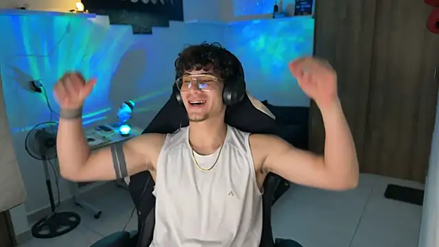 Snapshot of Kisan_Smith chatting on 02/12/26, 04:29 Kisan Smith online show from 02/12/26, 04:29