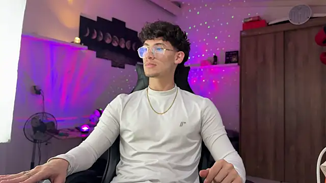 Snapshot of Kisan_Smith chatting on 03/10/26, 03:00 Kisan Smith online show from 03/10/26, 03:00