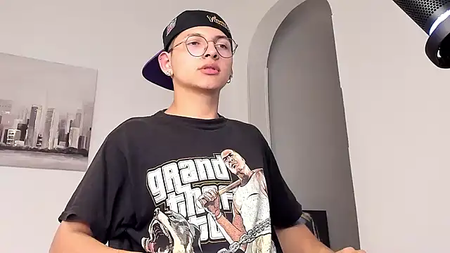 Snapshot of a_lejandro_0_8 chatting on 03/09/25, 04:05 a lejandro 0 8 online show from 03/09/25, 04:05