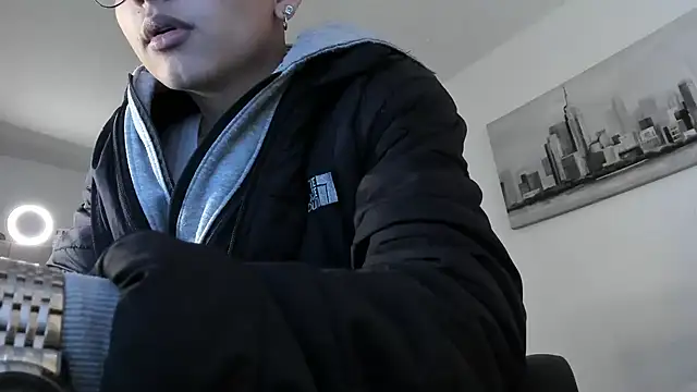 Snapshot of a_lejandro_0_8 chatting on 03/13/25, 02:55 a lejandro 0 8 online show from 03/13/25, 02:55